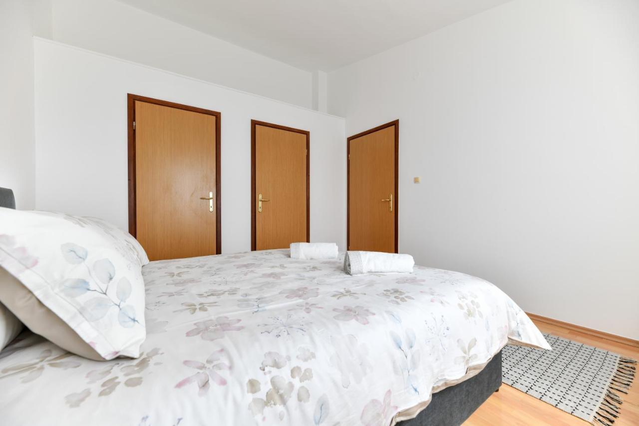 Holiday On The Puntamika & Borik Beach - Apartment *