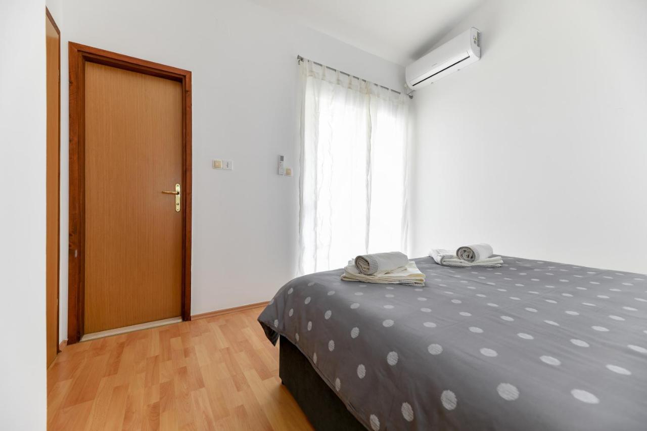 Holiday On The Puntamika & Borik Beach - Apartment *