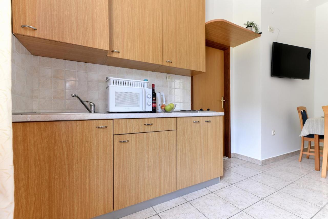 Apartment Holiday On The Puntamika & Borik Beach - Zadar
