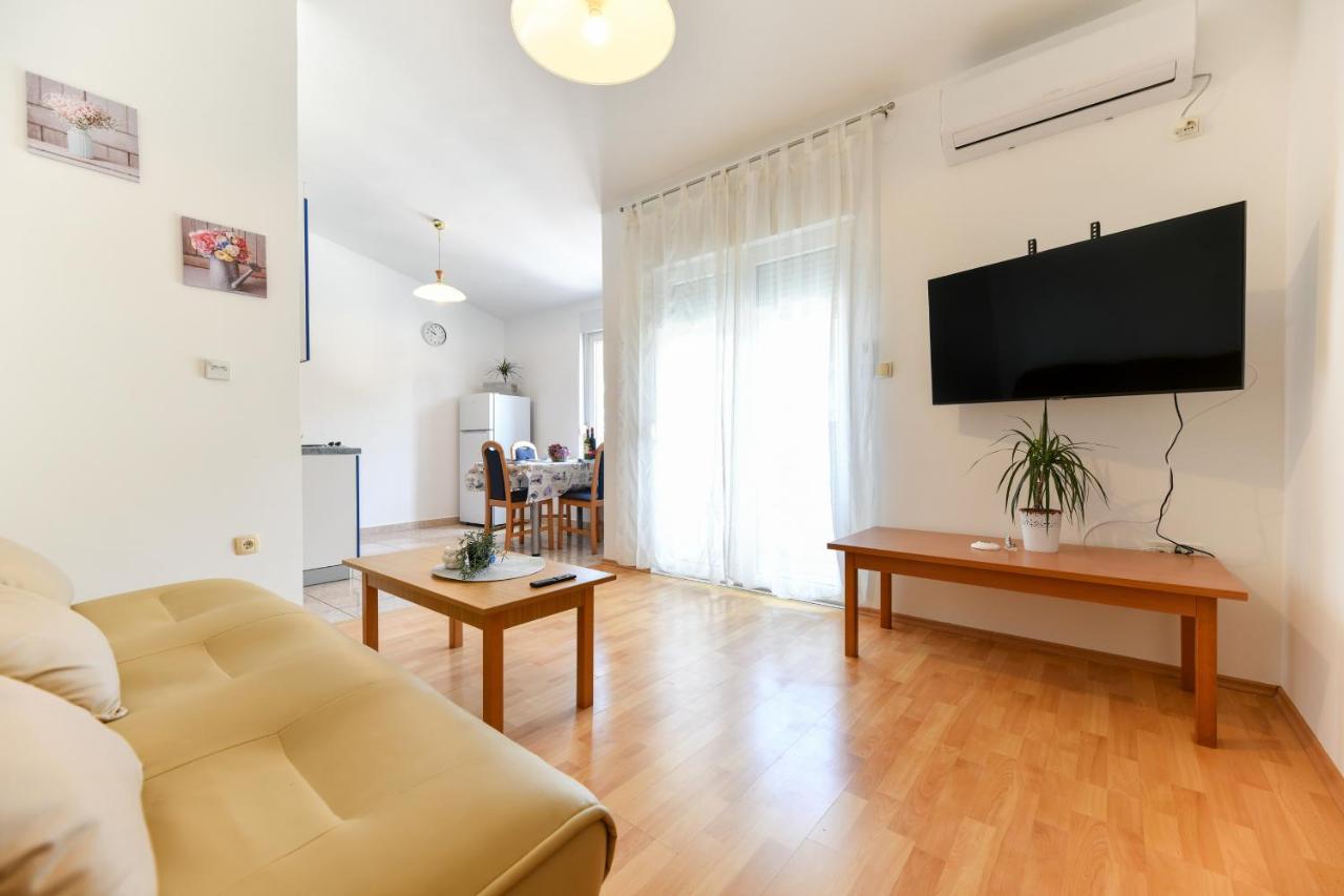 Holiday On The Puntamika & Borik Beach - Apartman