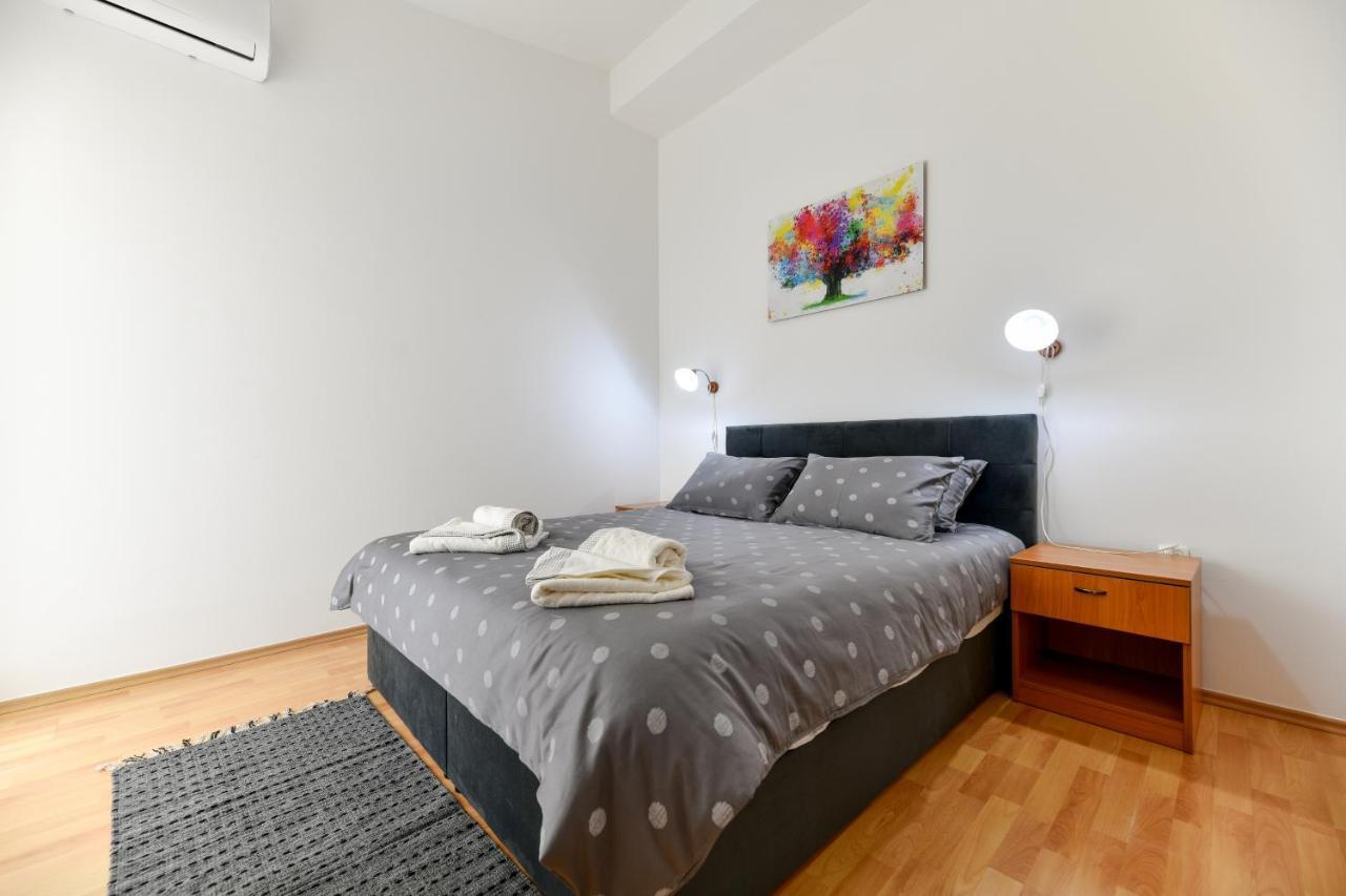 Apartman Holiday On The Puntamika & Borik Beach - *